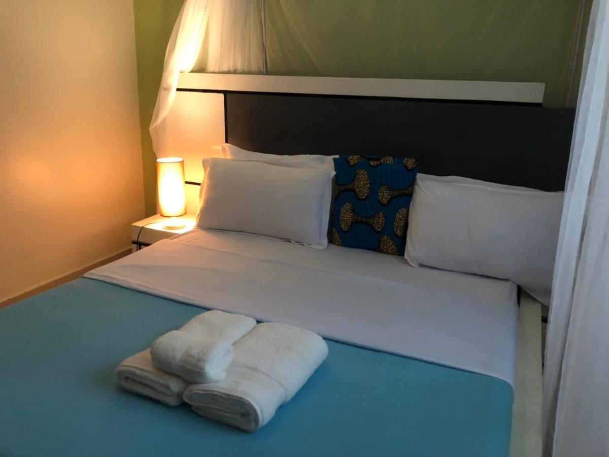 Airport Unique Hotel 엔테베 외부 사진